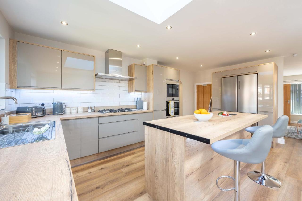 The Oaklands - Luxury Spacious 6-Bed, Near Solihull, Birmingham City, Jlr, Nec, Airport, Resorts World, Hs2 Buitenkant foto