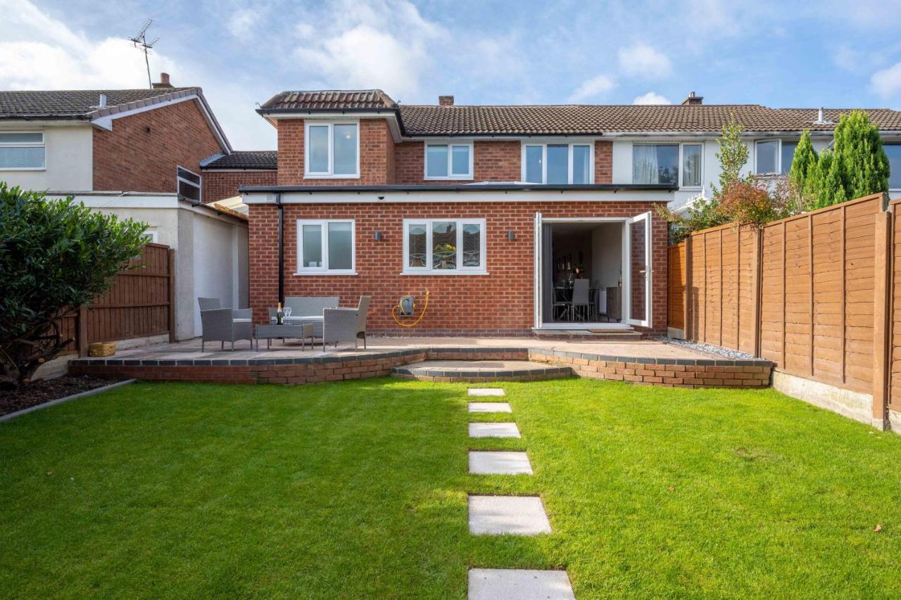 The Oaklands - Luxury Spacious 6-Bed, Near Solihull, Birmingham City, Jlr, Nec, Airport, Resorts World, Hs2 Buitenkant foto