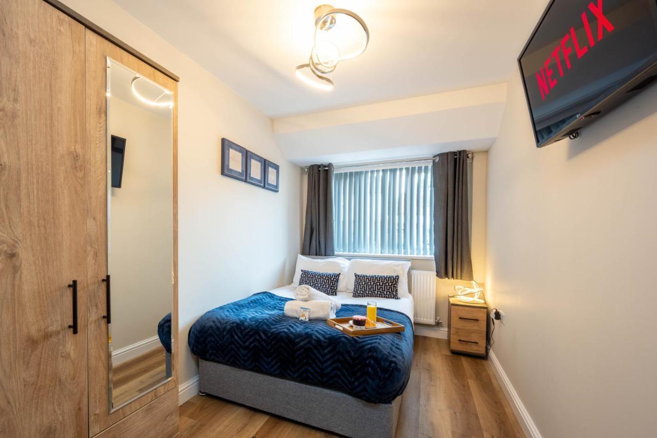 The Oaklands - Luxury Spacious 6-Bed, Near Solihull, Birmingham City, Jlr, Nec, Airport, Resorts World, Hs2 Buitenkant foto